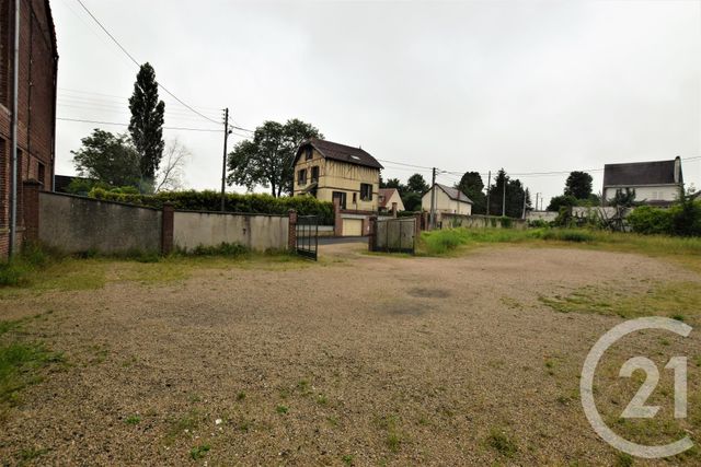 Afficher la photo en grand entreprise à vendre - 1618.0 m2 - ST JUST EN CHAUSSEE - 60 - PICARDIE - Century 21 Collin Immobilier
