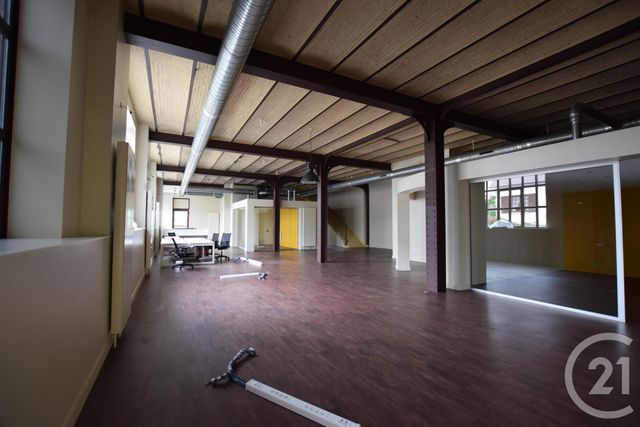 Afficher la photo en grand immeuble à vendre - 1618.0 m2 - ST JUST EN CHAUSSEE - 60 - PICARDIE - Century 21 Collin Immobilier