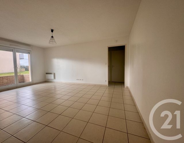 Appartement F2 à louer - 2 pièces - 47.59 m2 - ST JUST EN CHAUSSEE - 60 - PICARDIE - Century 21 Collin Immobilier