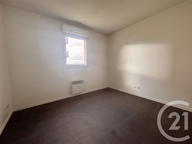 Appartement F2 à louer - 2 pièces - 47.59 m2 - ST JUST EN CHAUSSEE - 60 - PICARDIE - Century 21 Collin Immobilier