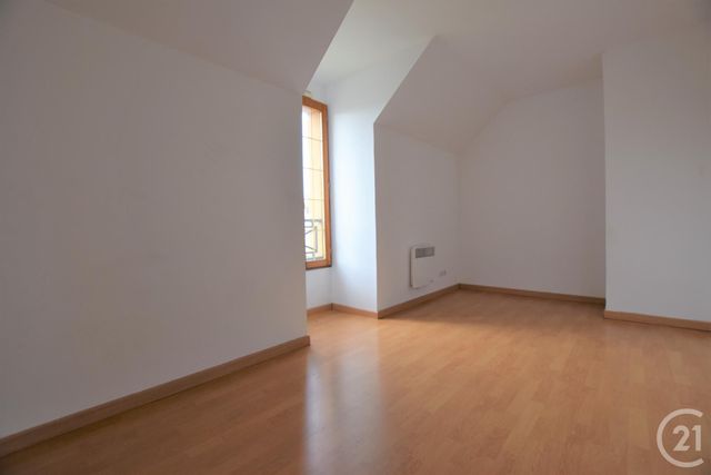 maison à louer - 5 pièces - 101.35 m2 - ESTREES ST DENIS - 60 - PICARDIE - Century 21 Collin Immobilier