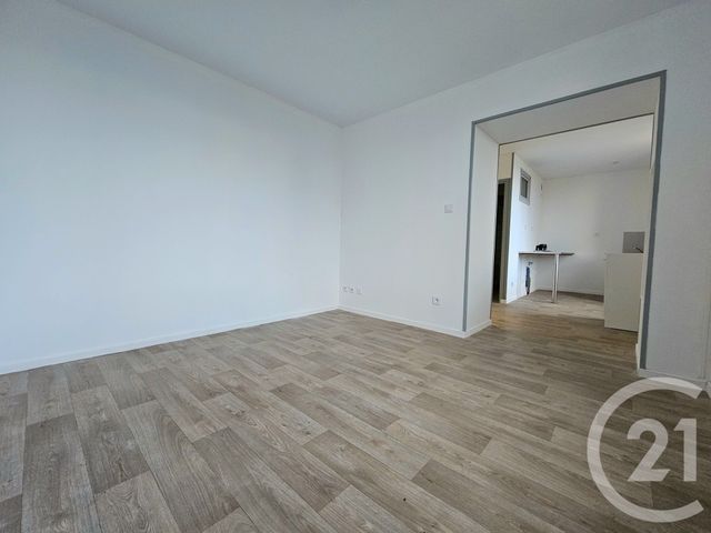 Appartement F2 à louer - 2 pièces - 36.9 m2 - CHOISY LA VICTOIRE - 60 - PICARDIE - Century 21 Collin Immobilier