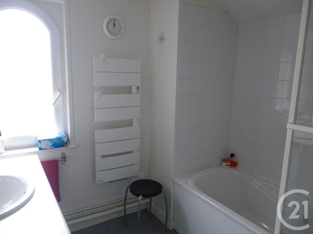 maison à louer - 5 pièces - 122.54 m2 - CHEVRIERES - 60 - PICARDIE - Century 21 Collin Immobilier